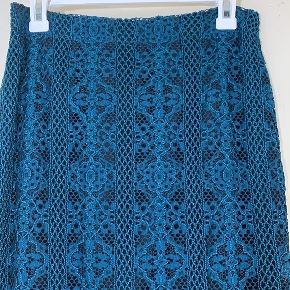 NWT. Chico’s Black Label 00 (US XS/2) Striking Teal Lace Maxi Skirt. - Picture 6 of 11